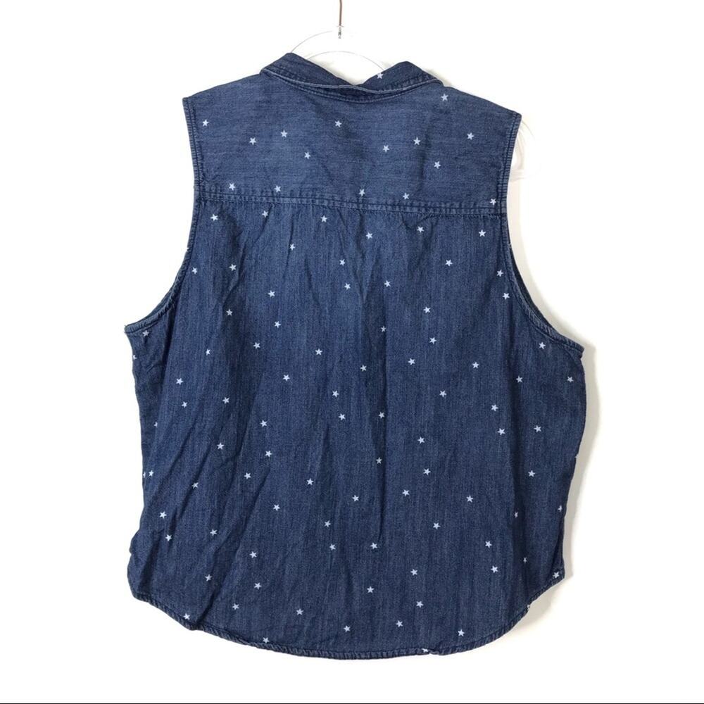 Universal Thread Dark Chambray Star Pattern Sleeveless Button Up Tank Womens SM - Picture 5 of 5